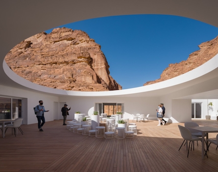 Desert X Visitor Centre pop-up design by Studio Königshausen. The Grind coffee bar emerges as an inviting centrepiece within the historic landscape, inviting visitors to immerse in the fusion of contemporary design and the timeless allure of AlUla.